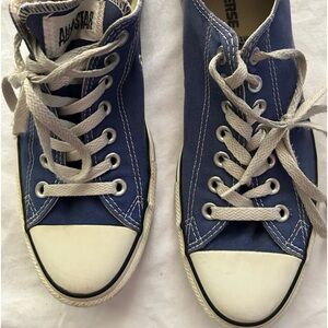 COPY - Royal kind of indigo blue CT Converse. Women’s size 11, men’s size 9.
